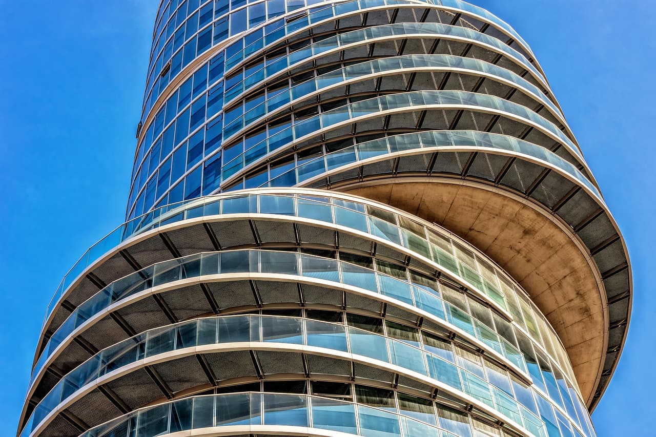Commercial Building - Apex Tower